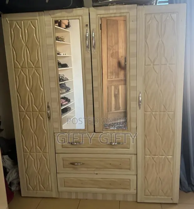 Quality Wardrobe · Photo 1