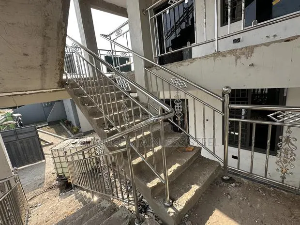 Sunrise Stainless Flower Installation Balustrade · Photo 1