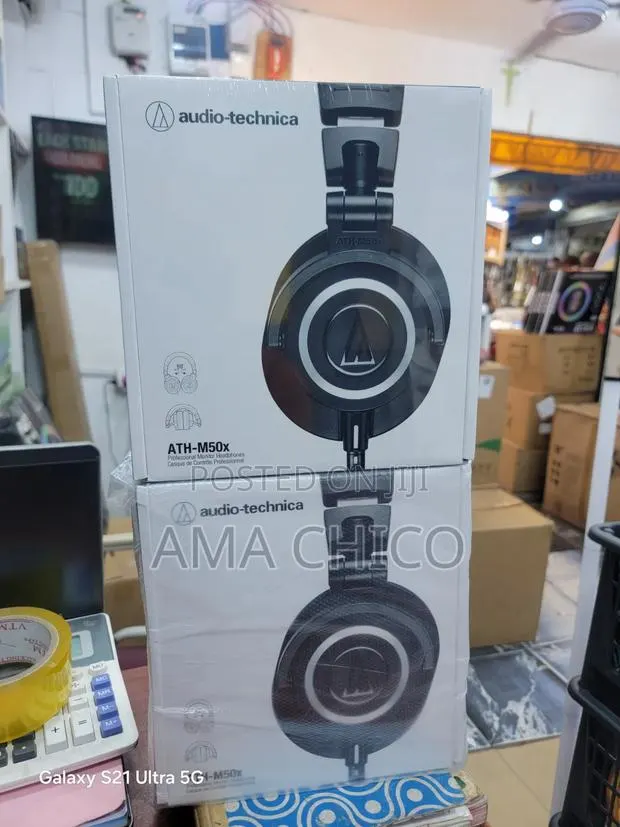 Audio Technica - ATH-M50x (Professional Monitor Headset) · Photo 1
