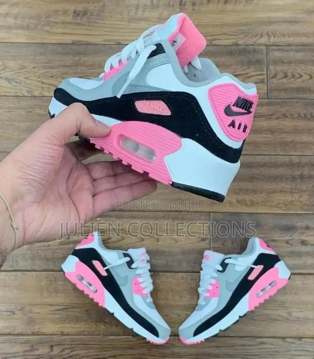 Nike Air Max 90 Pink Black and White · Photo 1