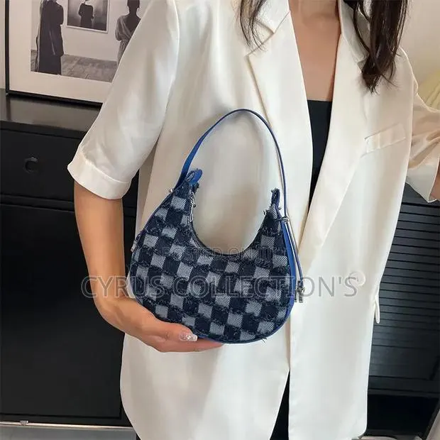 Candy's Luxury Enterprise · Photo 1