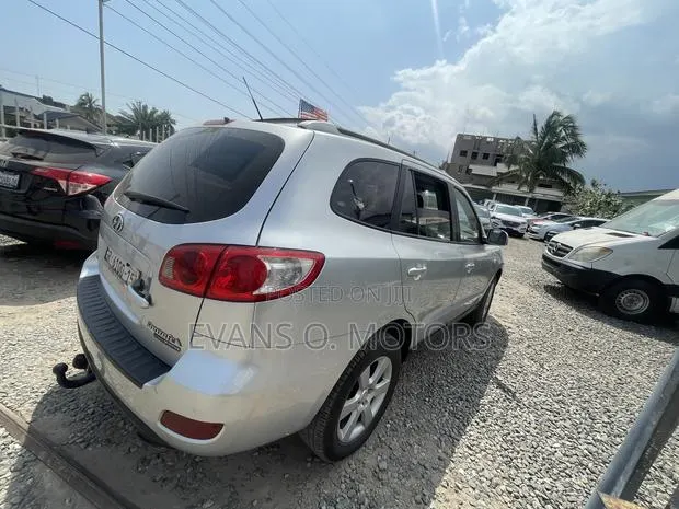 Hyundai Santa Fe Limited 2010 Silver · Photo 1