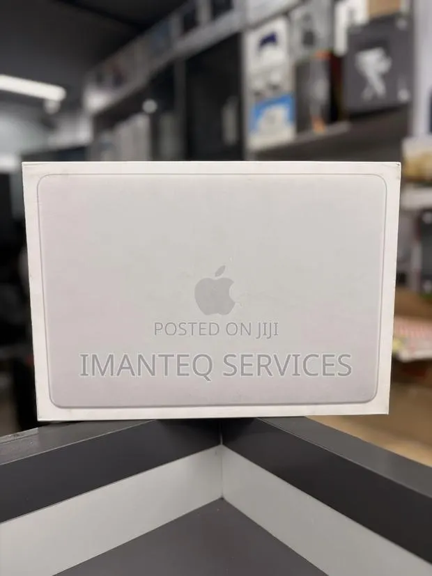 New Laptop Apple MacBook Neo 2026 8GB SSD 256GB · Photo 1