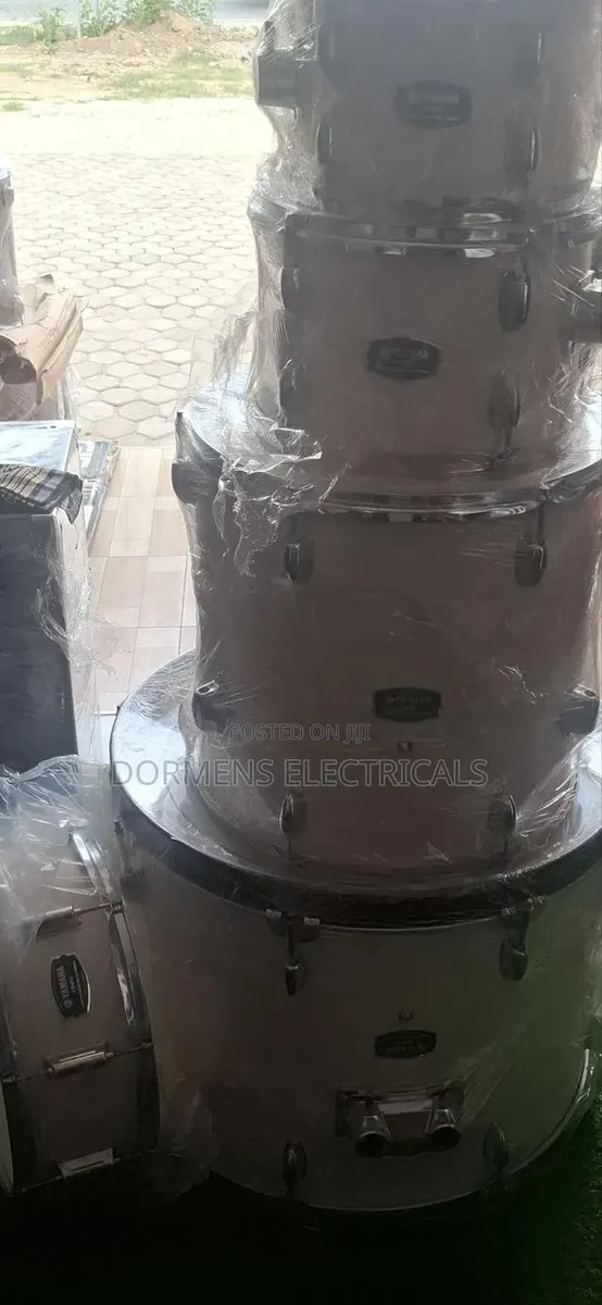 Yamaha 5 Set Drum · Photo 1
