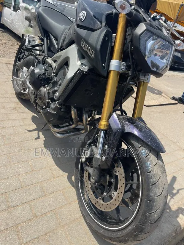 Yamaha 2022 Black · Photo 1