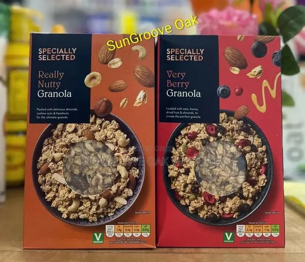 Specially Selected Granola · Photo 1