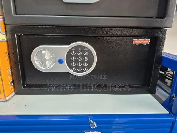 Electronic Safe 27L WADFOW – WEB1535 · Photo 1