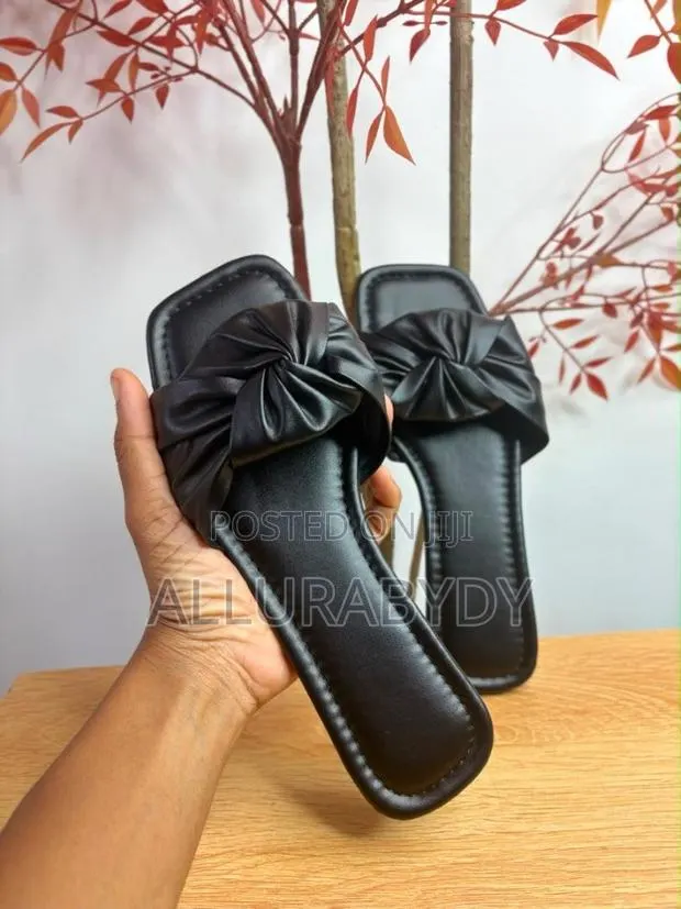 Slippers for Women · Photo 1