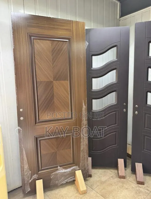 A Turkish Giant Interior Door · Photo 1