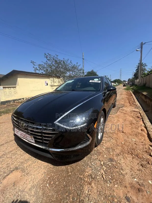 Hyundai Sonata SE 2020 Black · Photo 1