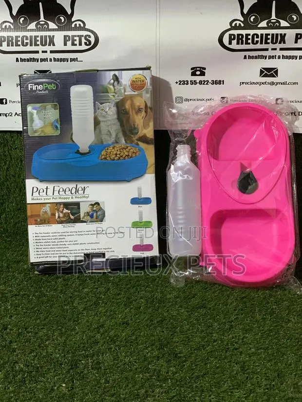 Dual Pet Feeder · Photo 1
