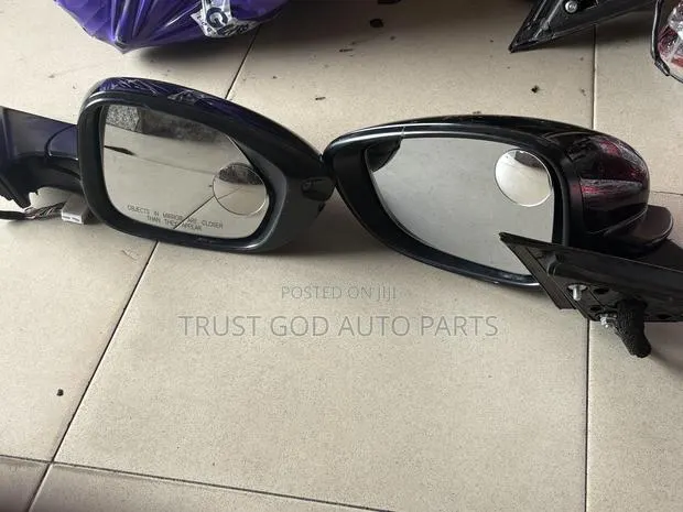 Honda Accord Driving Mirror With Camera and Light · Photo 1