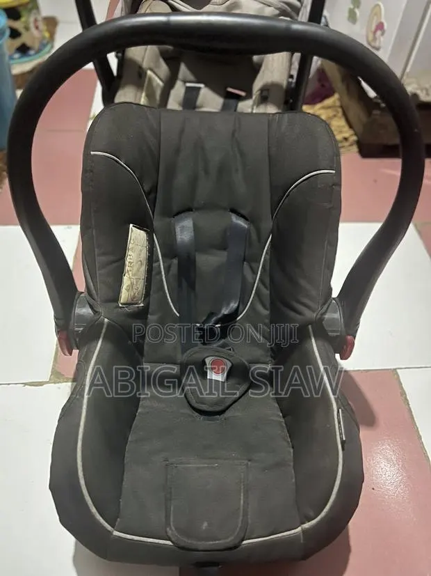 Baby Car Seat · Photo 2