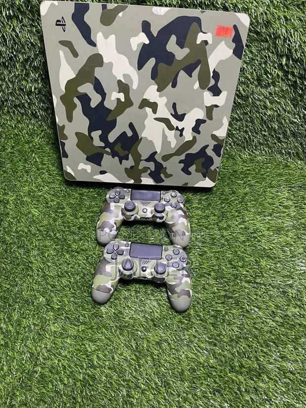 Sony Ps4 Slim Camo Edition Loaded With 10 Games · Photo 1
