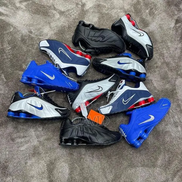 Nike Shox R4 · Photo 1