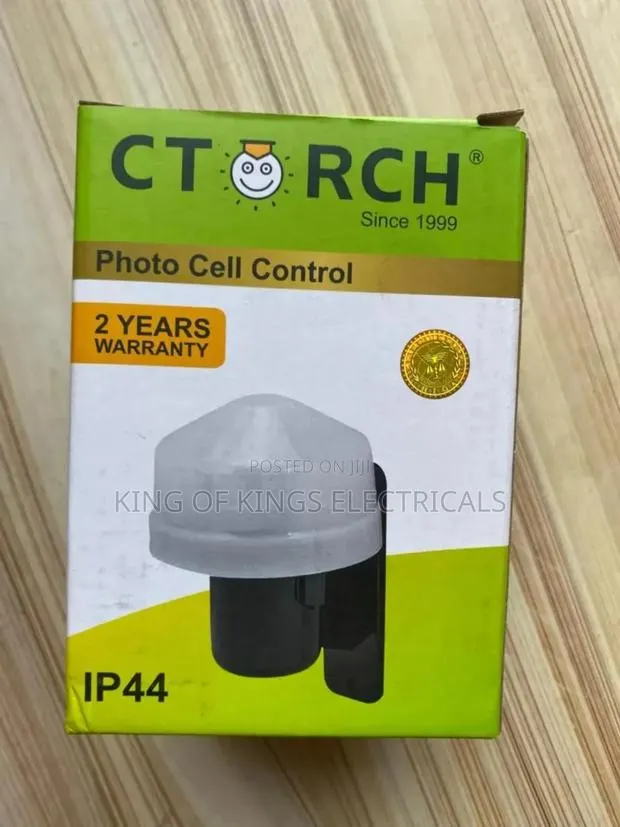C Torch Outdoor Photocell Light Control –Automatic Day/Night Sensor · Photo 1