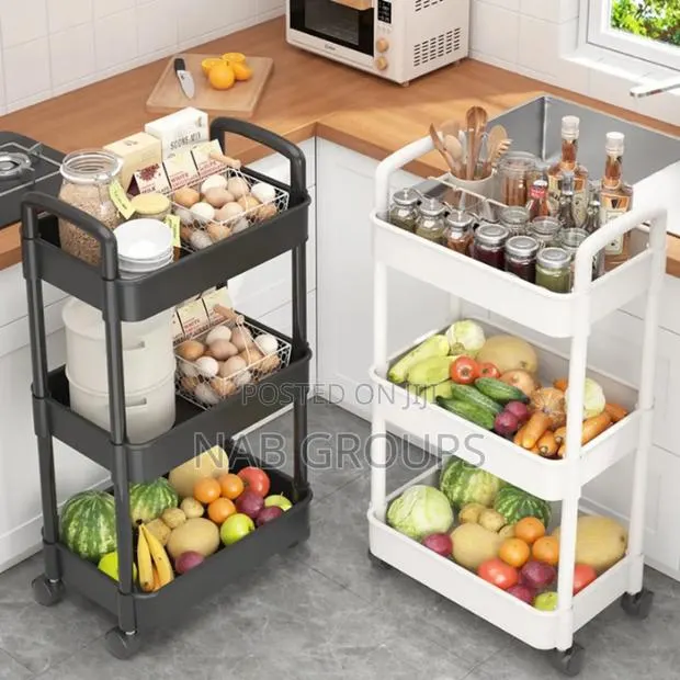 Plastic Rack on Wheels · Photo 1