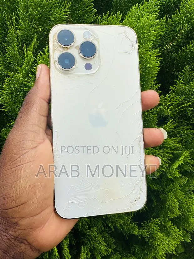 Apple iPhone 14 Pro Max 256 GB Gold · Photo 1