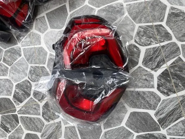 GMC Terrain 2018,2019,2020,2021,2022 Tail Light · Photo 1