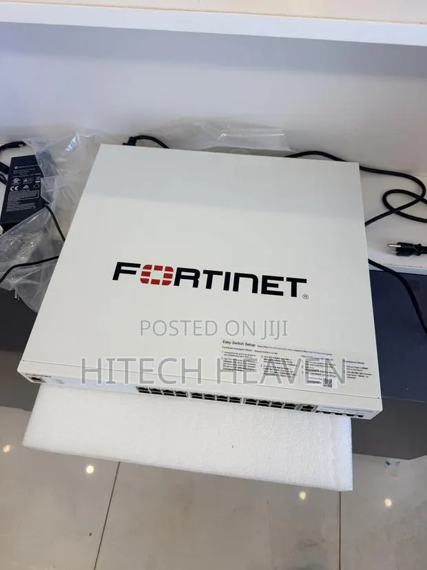 FORTINET FortiSwitch Managed POE Switch With 24GE + 4SFP+, 24port POE · Photo 1