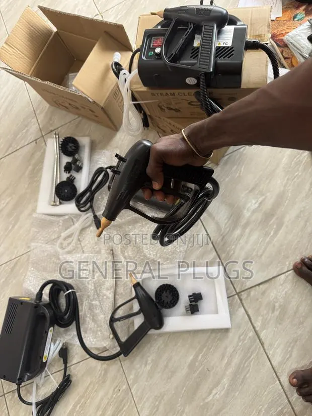Luxurious Hot Steam Cleaner for Cars , Kitchen , Tiles , Bathrooms Etc · Photo 1