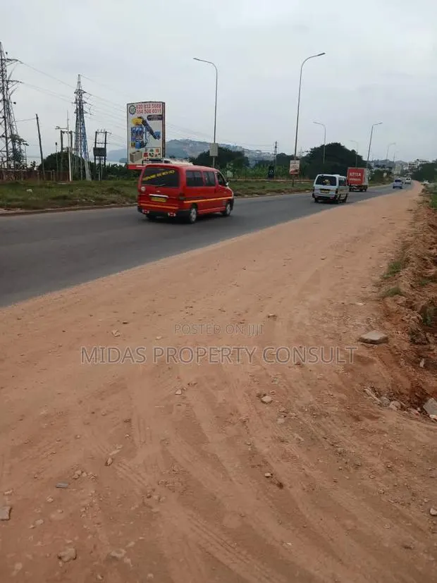 280sqm Warehouse for Rent at Weija Broadcasting Road. · Photo 4