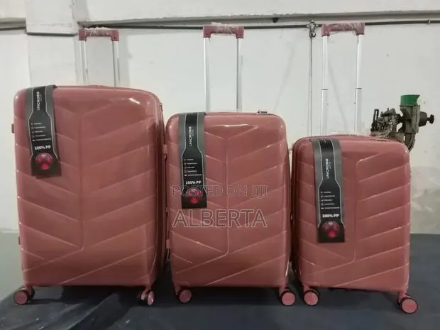 Unbreakable Travelling Bags · Photo 1