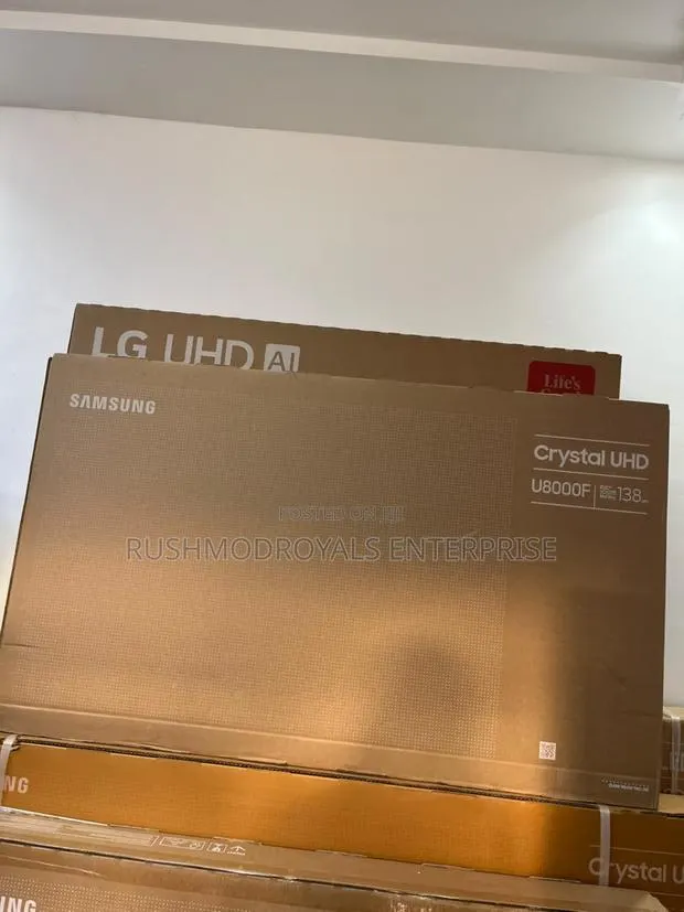 Samsung 55-Inch Class Crystal UHD U8000F Smart TV . · Photo 1