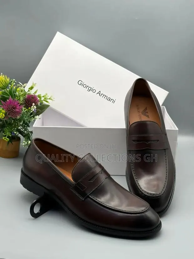 Authentic Giorgio Armani Shoe · Photo 1