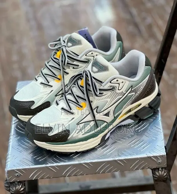 Mizuno Halo Mix Comfort Retro Sneakers · Photo 1