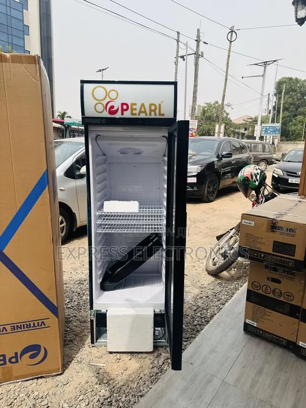 Vertical Display Fridge Pearl PVC -316-2b · Photo 1