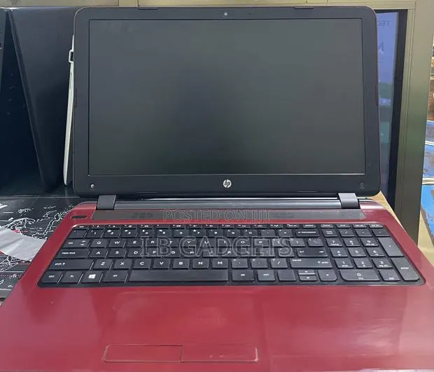 Laptop HP Stream Notebook 4GB Intel Core i3 HDD+SSD 500GB · Photo 1