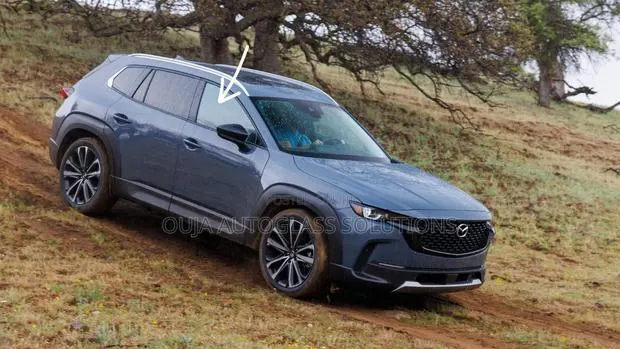 2023 Mazda Cx50 Front Right Door Glass Available · Photo 1