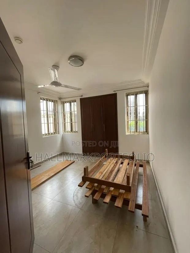 3bdrm Apartment in North Legon for rent · Photo 3