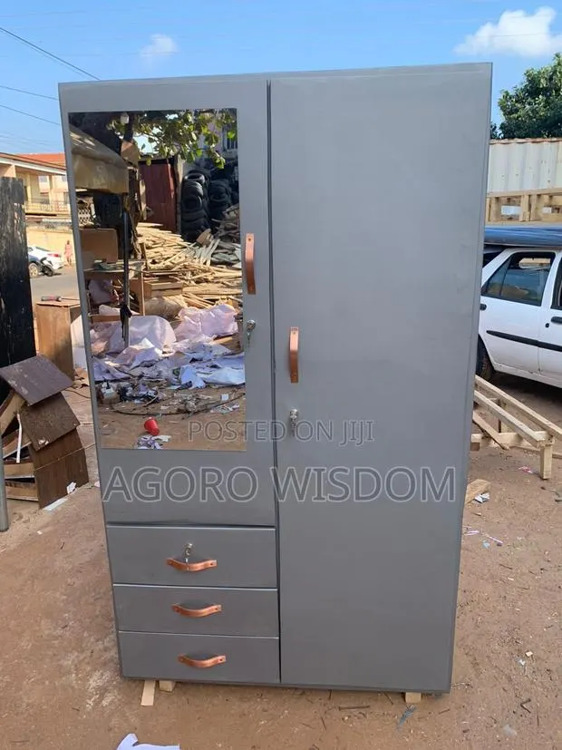 It's Available Double Doors Wardrobe · Photo 1