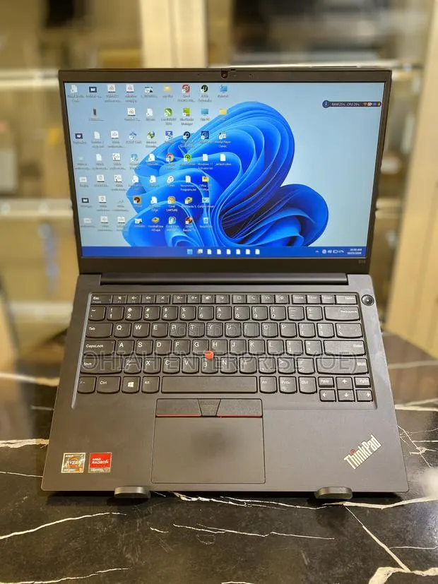 New Laptop Lenovo ThinkPad E14 Gen 3 24GB AMD Ryzen 5 SSD 512GB · Photo 1