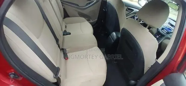 Hyundai Elantra 2014 Red · Photo 3