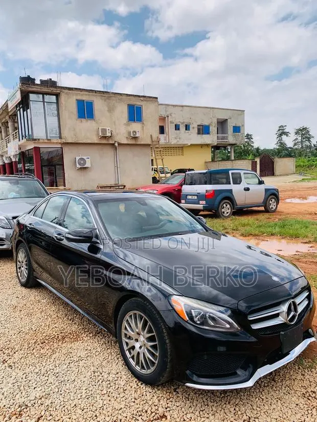 Mercedes-Benz C300 2016 Black · Photo 1
