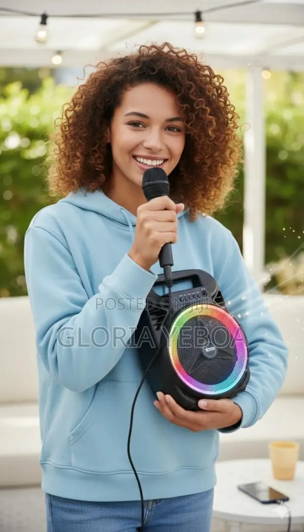 Bluetooth Speaker With Microphone · Photo 1