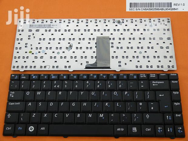 Laptop Keyboard For Samsung R519 NP-R519 R719 NP-R719 · Photo 1