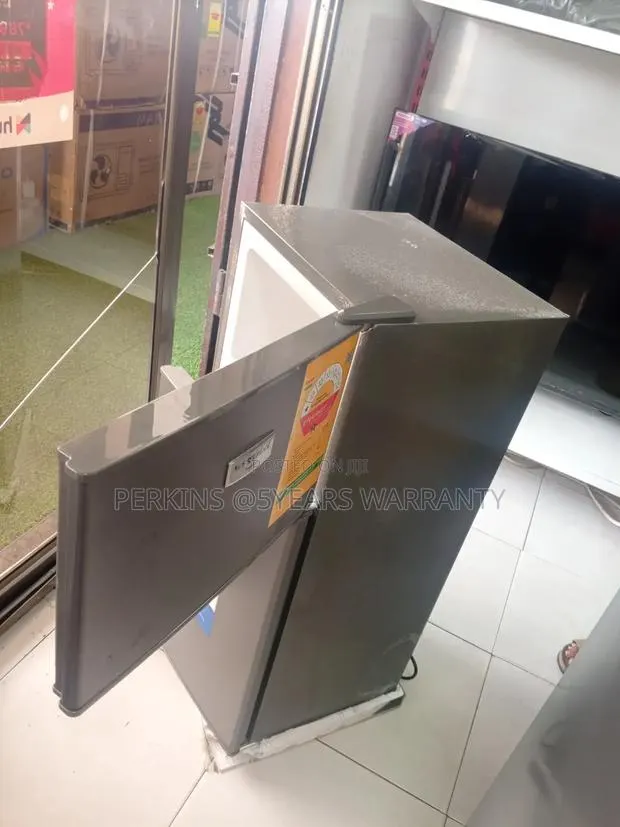 Westpool Space Saver 60 Liters Top Table Fridge · Photo 1
