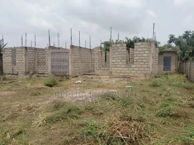 2bdrm Block of Flats in Mayera, Pokuase for sale · Photo 1