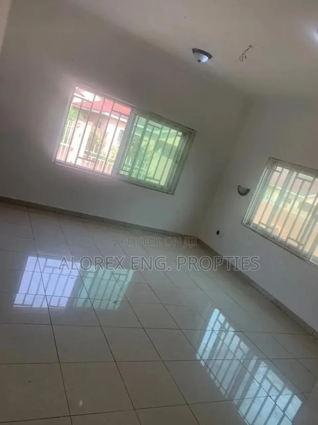3bdrm House in Self Compound, Malejor for rent · Photo 4