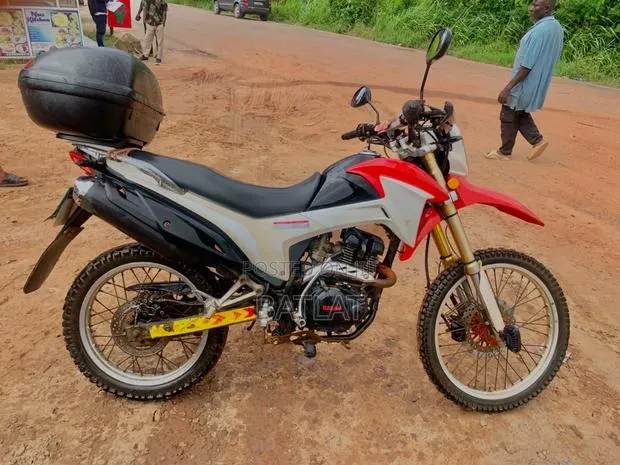Haojin Hawk HJ200GY-3 2025 Red · Photo 1