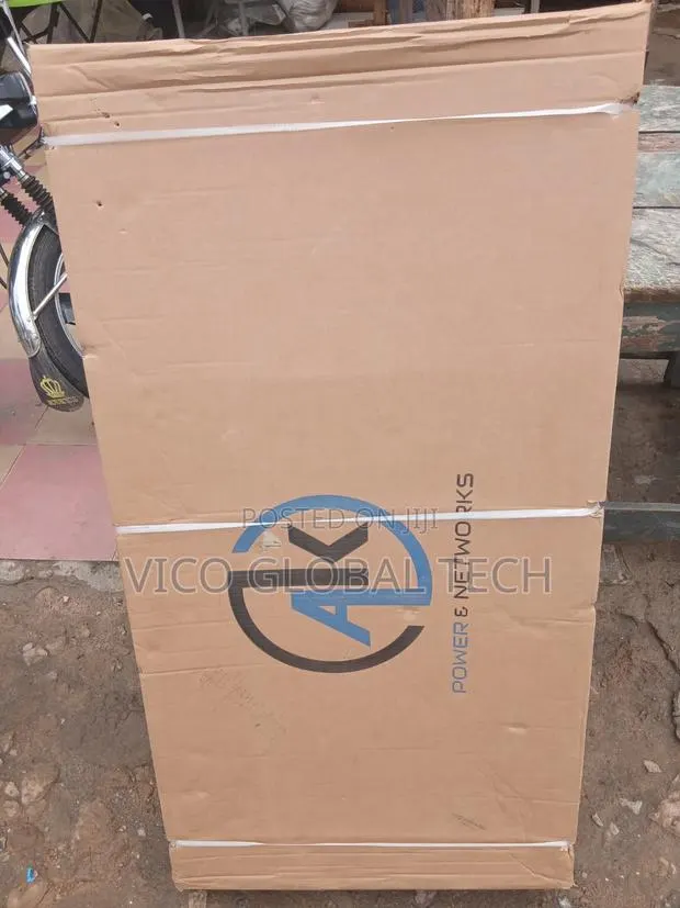 18u Cabinet 600x600 · Photo 1