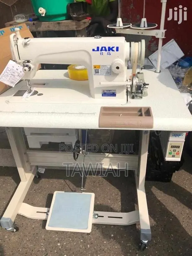 Jaki Industrial Electric Sewing Machine · Photo 1
