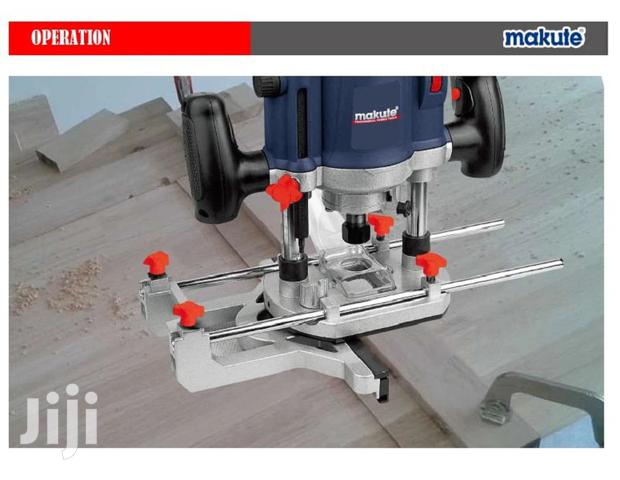 Makute Electric Router · Photo 6
