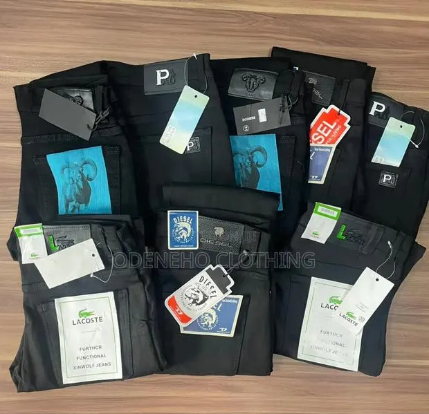 Straight Black Men Jeans Trousers · Photo 1