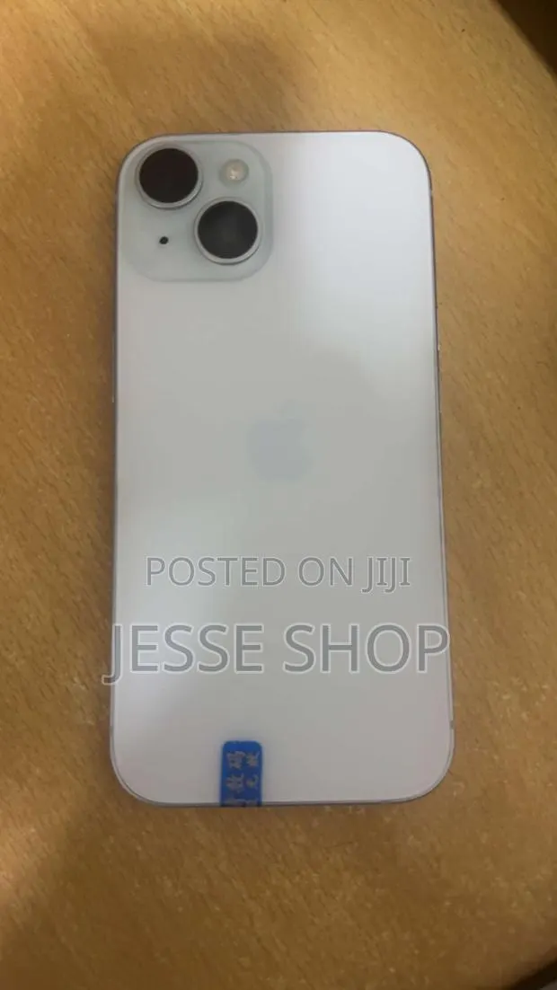 Apple iPhone 15 128 GB Blue · Photo 1