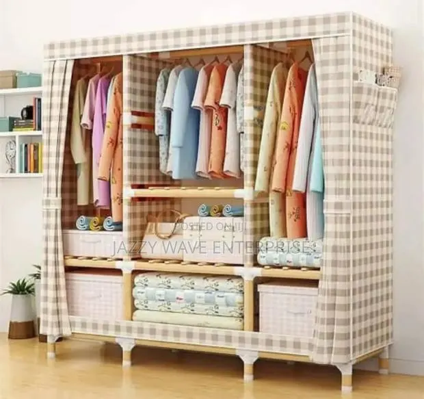 Wooden Wardrobe · Photo 1
